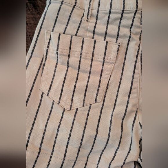Rewash High Waist Striped Shorts - Cream and Navy - Picture 5 of 7